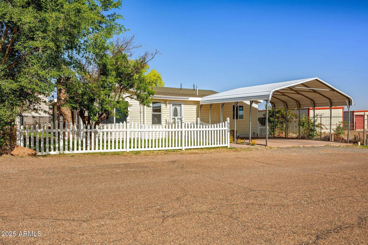 864 S 1st E St., Snowflake, AZ 85937