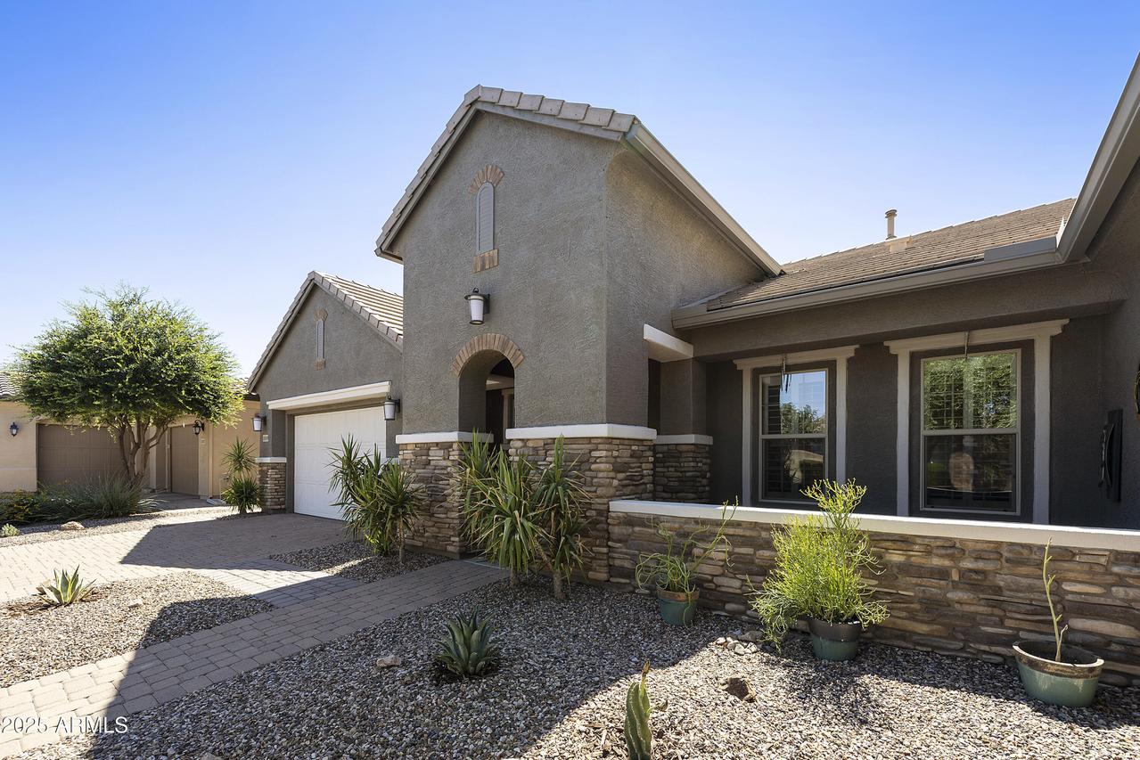 10049 E Topaz Ave., Mesa, AZ 85212
