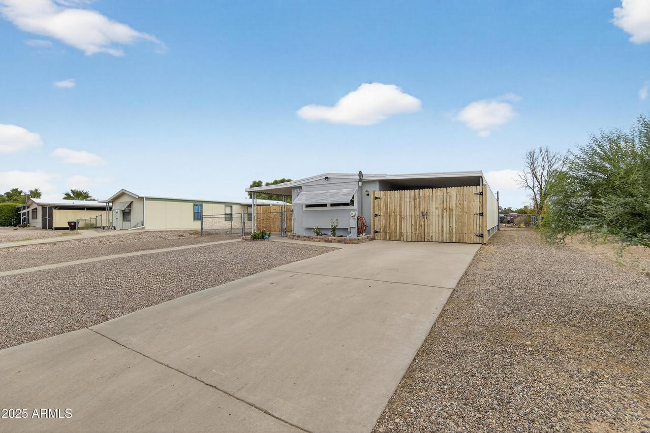 1047 S 96th St., Mesa, AZ 85208