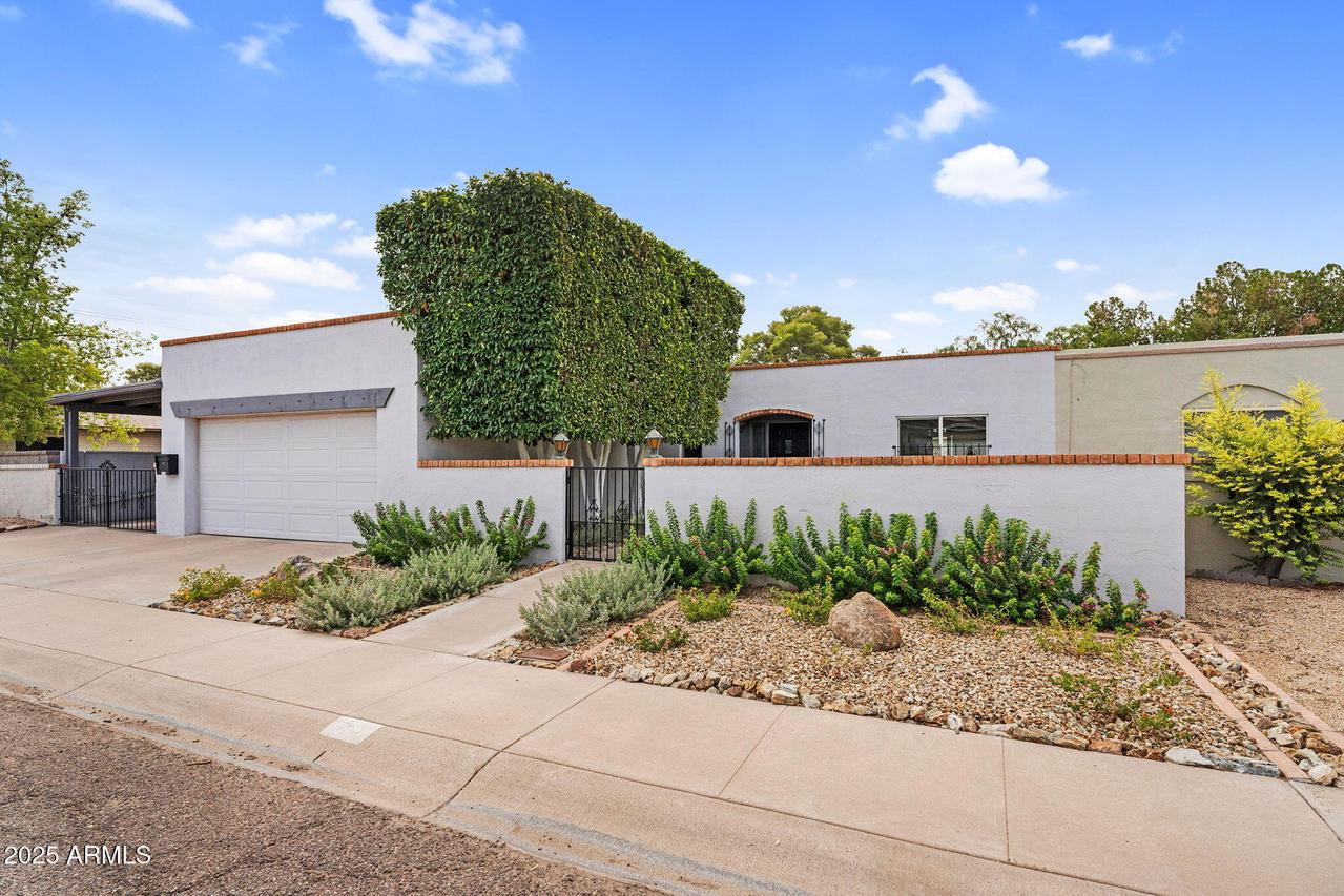 1515 W Palmaire Ave., Phoenix, AZ 85021