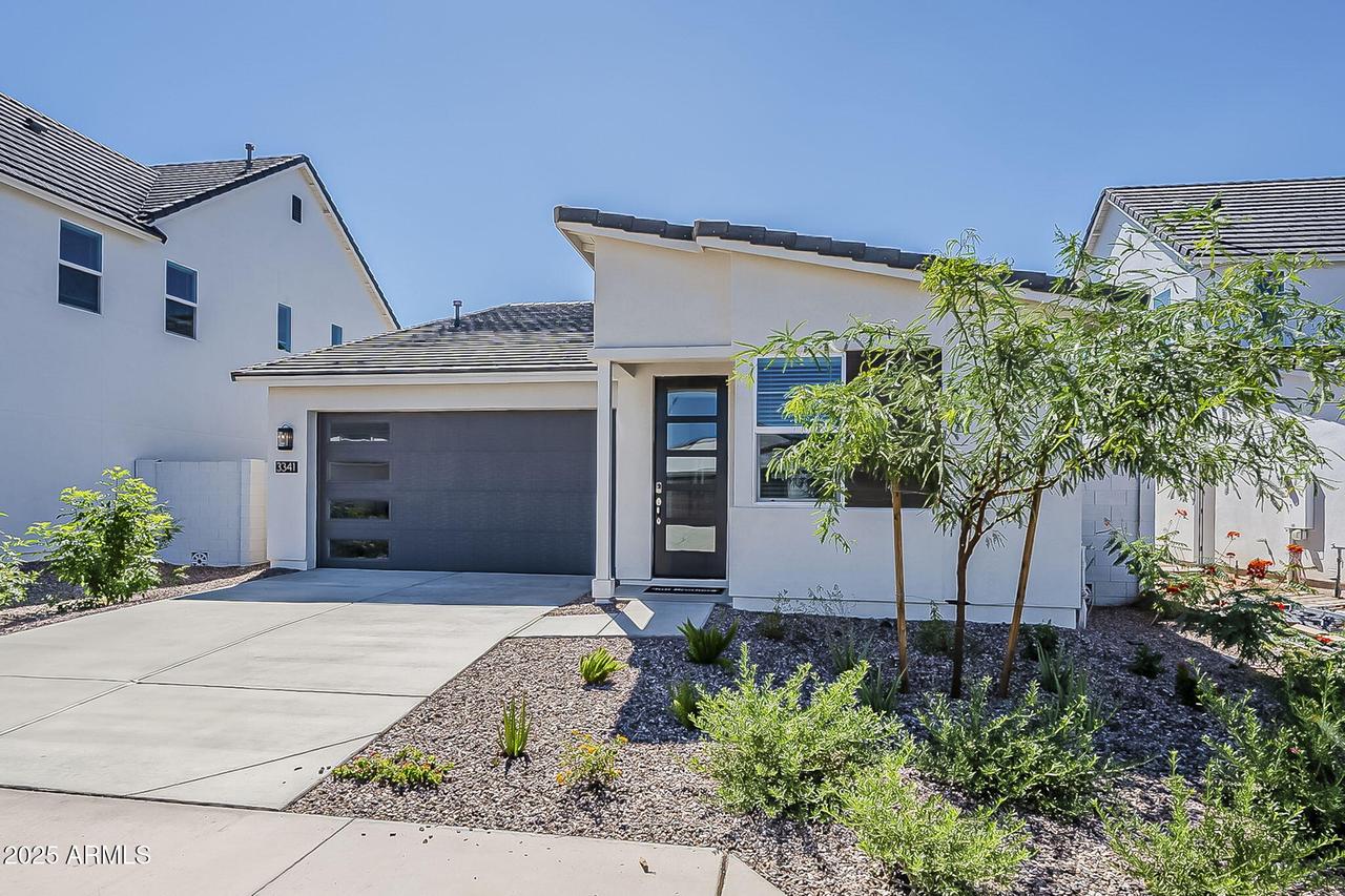 3341 W Garnet St., San Tan Valley, AZ 85144