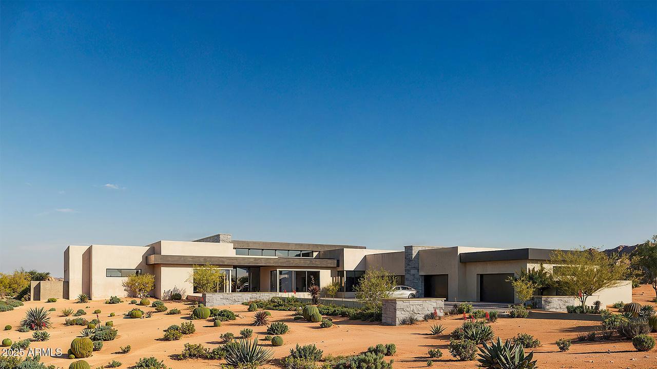 10443 E Scopa Tr., Scottsdale, AZ 85262