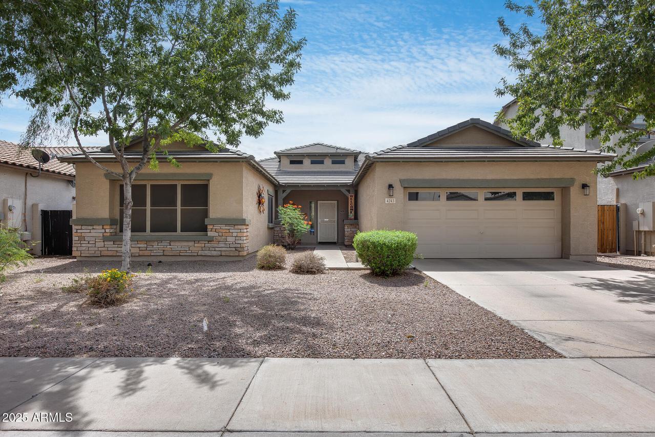 4243 E Del Rio Dr., San Tan Valley, AZ 85140