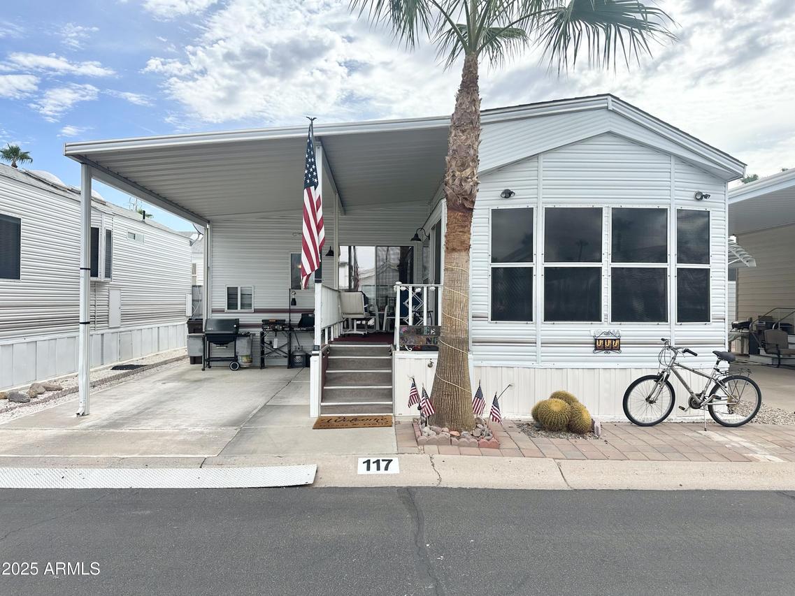 117 Kaoline Dr., Apache Junction, AZ 85119