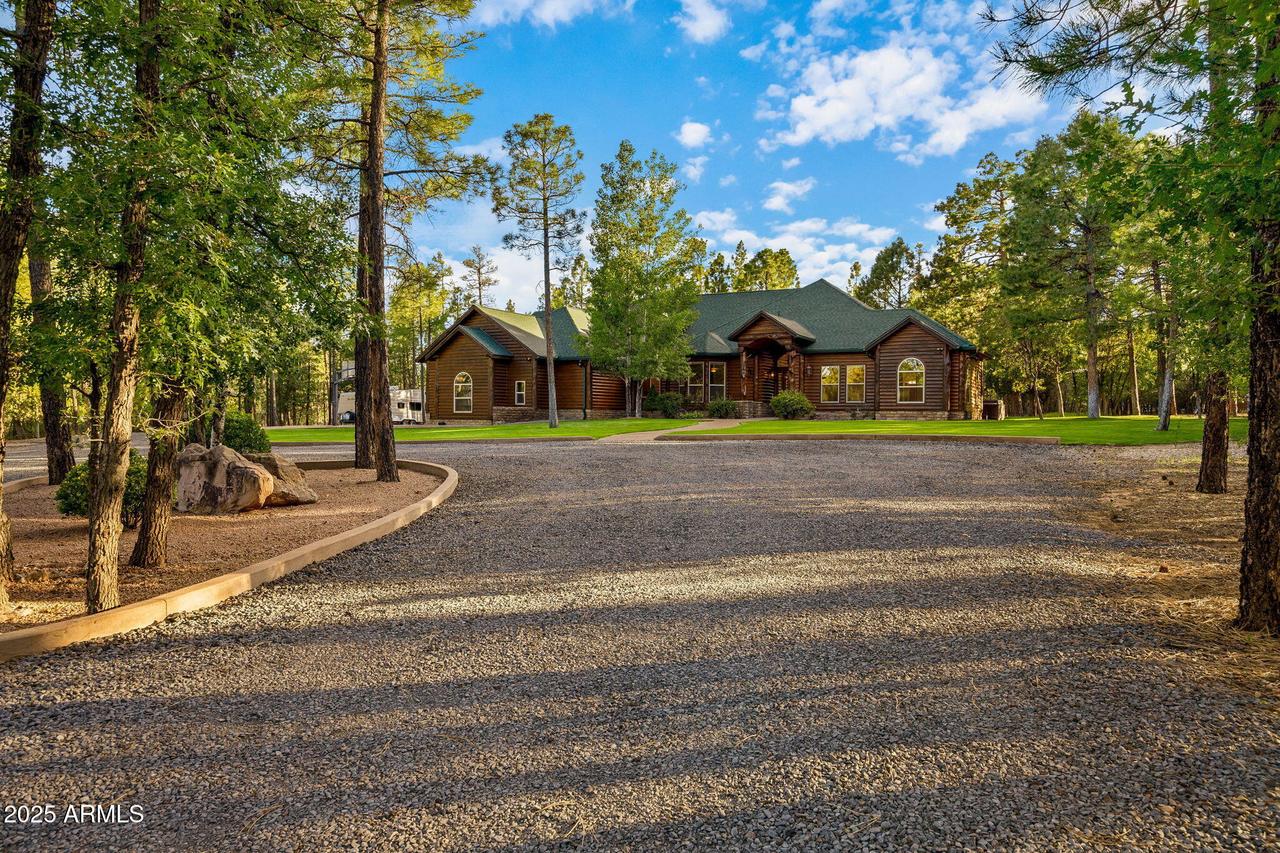 2332 Hall Dr., Lakeside, AZ 85929