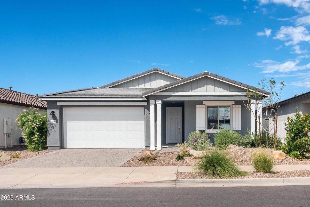 22808 E Roundup Way, Queen Creek, AZ 85142