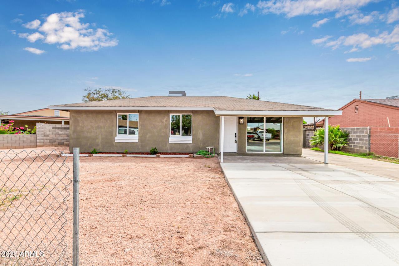 3827 W Cypress St., Phoenix, AZ 85009