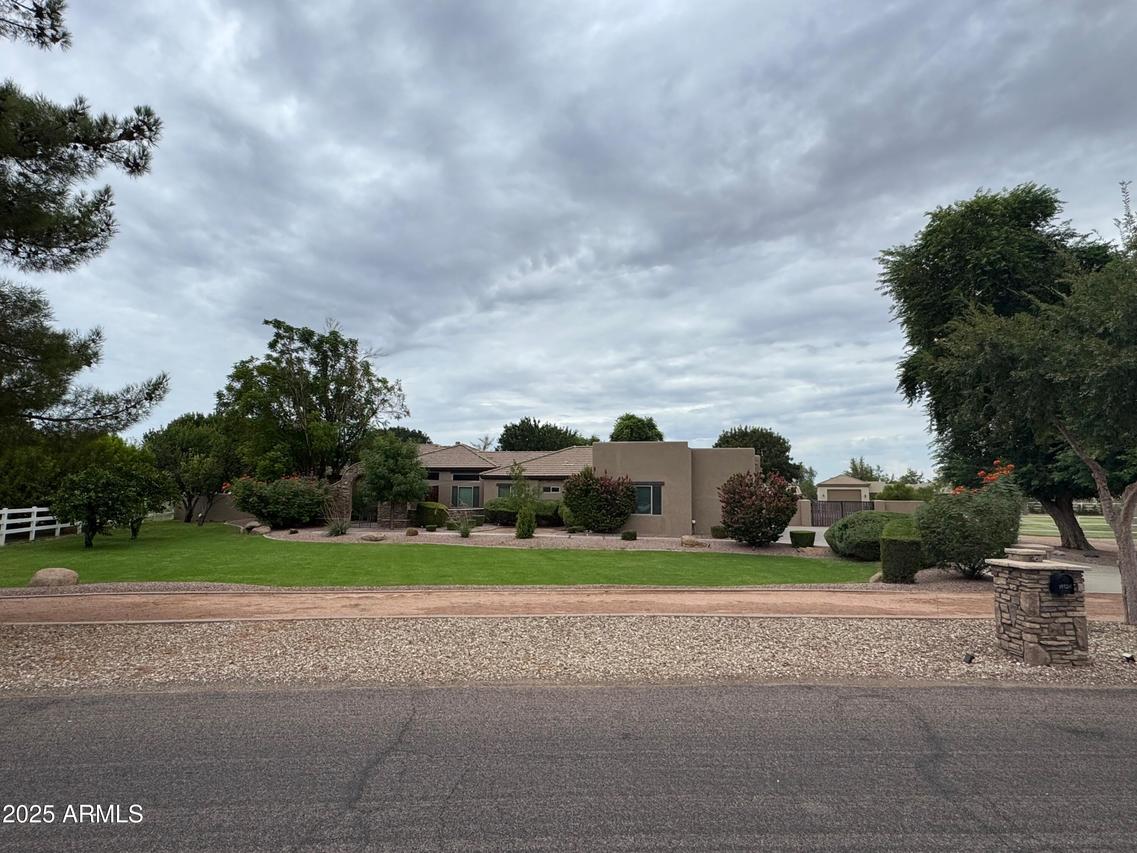 24124 S Cloud Creek Tr., Queen Creek, AZ 85142