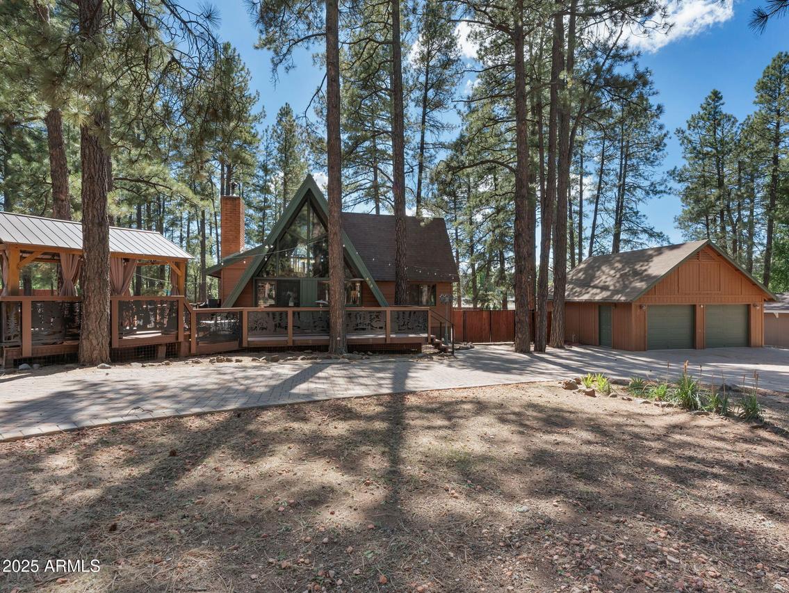 475 Barnwood Tr., Munds Park, AZ 86017