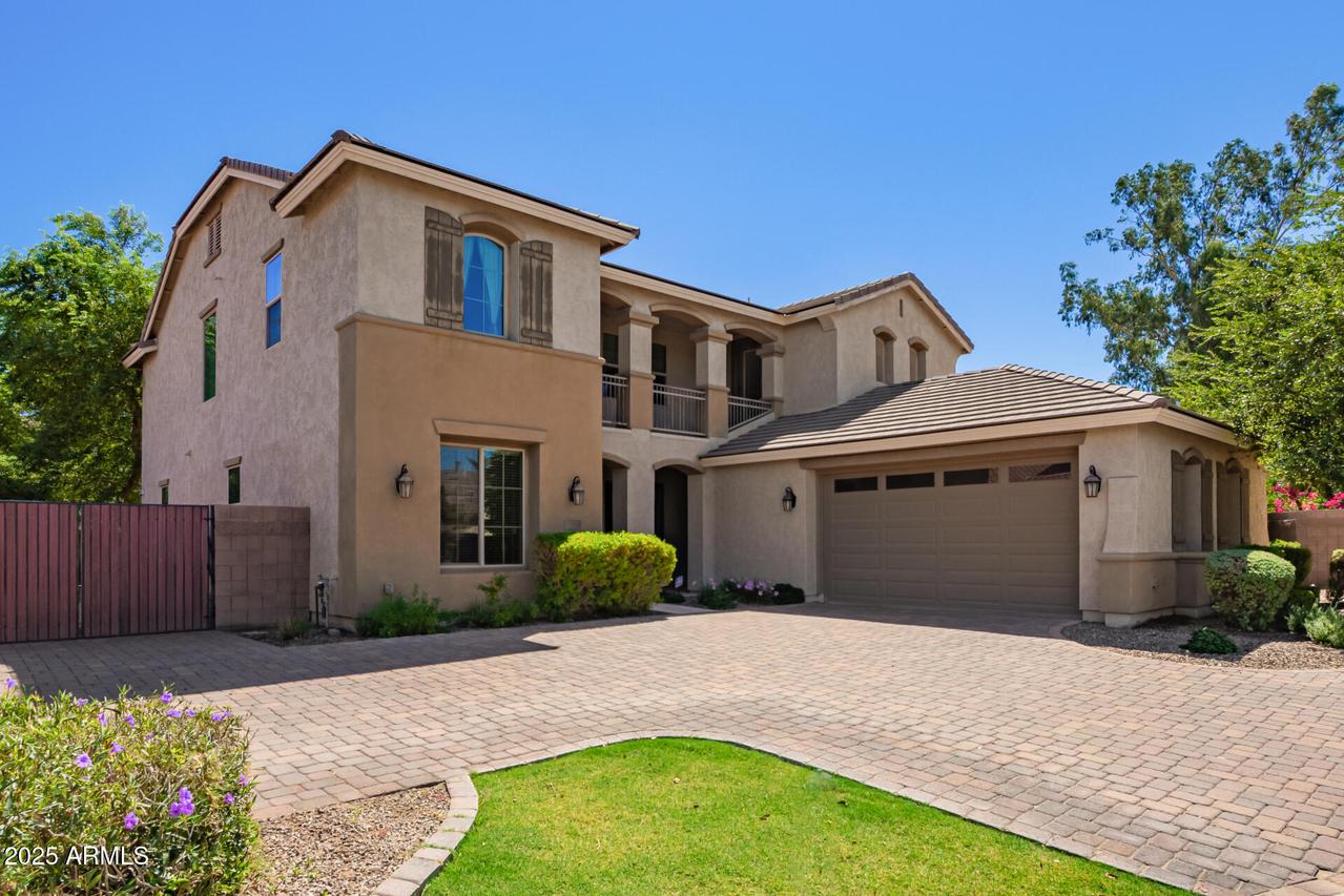 811 W Zion Pl., Chandler, AZ 85248