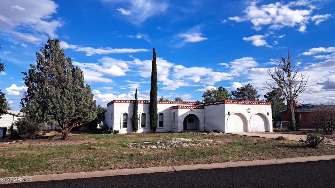904 E Christmas Tree Ln., Sunsites, AZ 85625