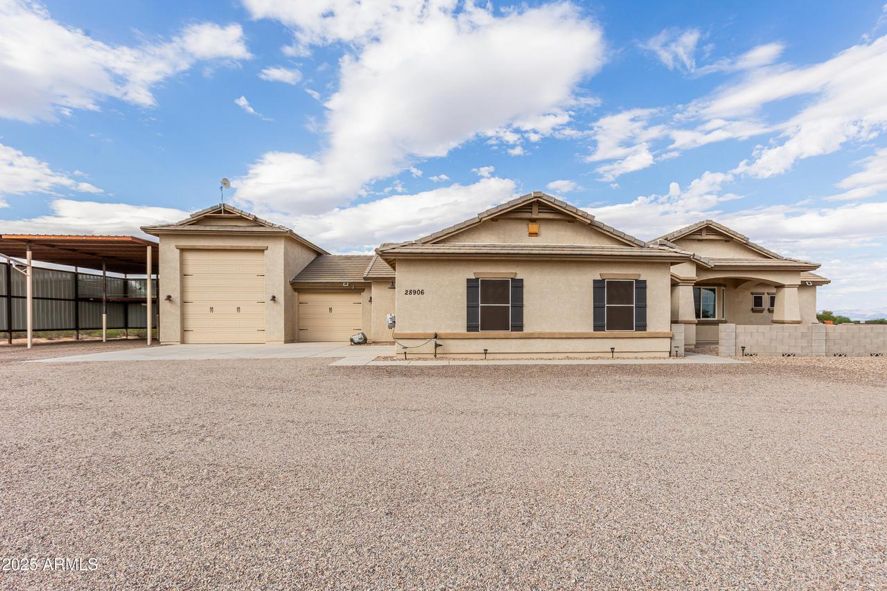 28906 N Wakefield Rd., San Tan Valley, AZ 85144