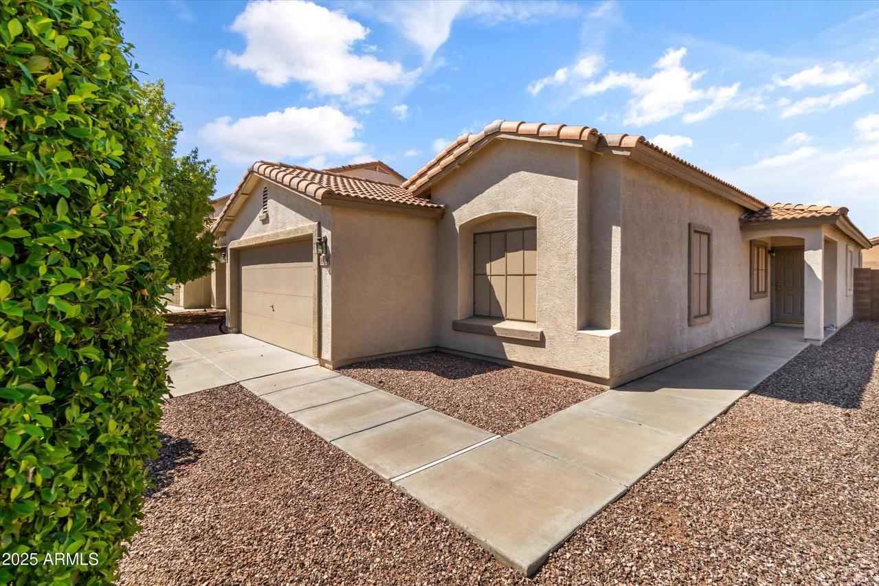 16034 W Winchcomb Dr., Surprise, AZ 85379