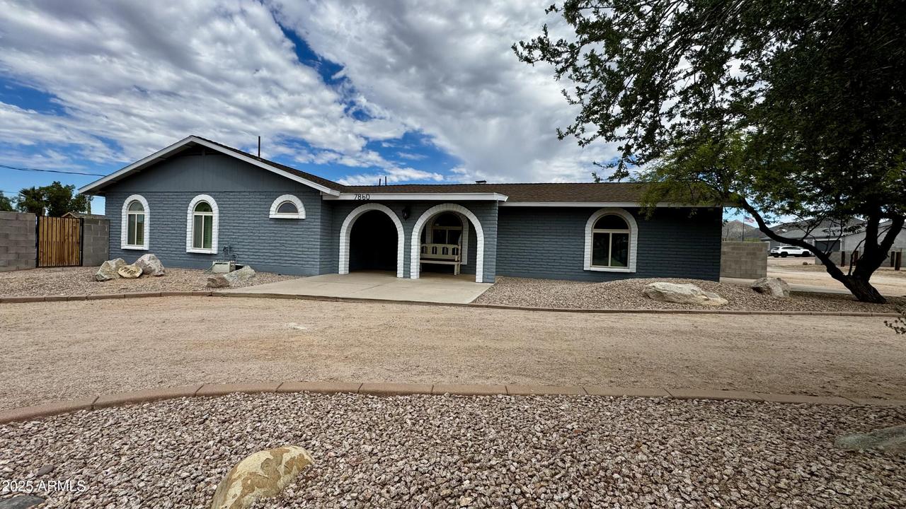7860 E Mawson Rd., Mesa, AZ 85207