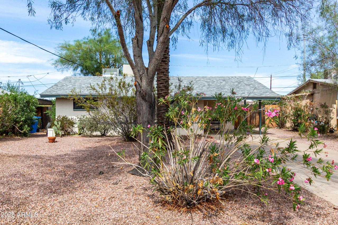 1340 E Orangewood Ave., Phoenix, AZ 85020