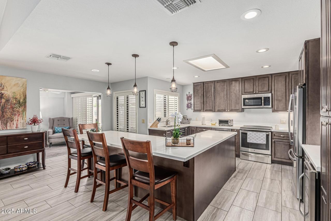 18778 N 94th Ave., Peoria, AZ 85382