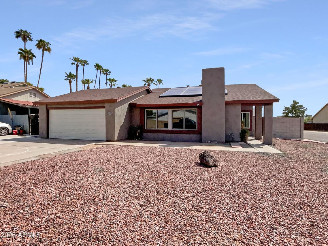 2337 W Tierra Buena Ln., Phoenix, AZ 85023