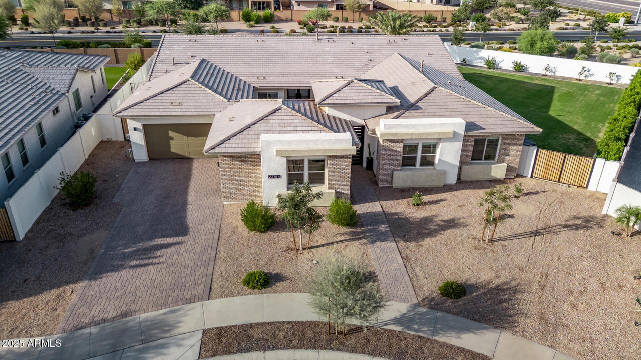 23154 E Via De Olivos, Queen Creek, AZ 85142
