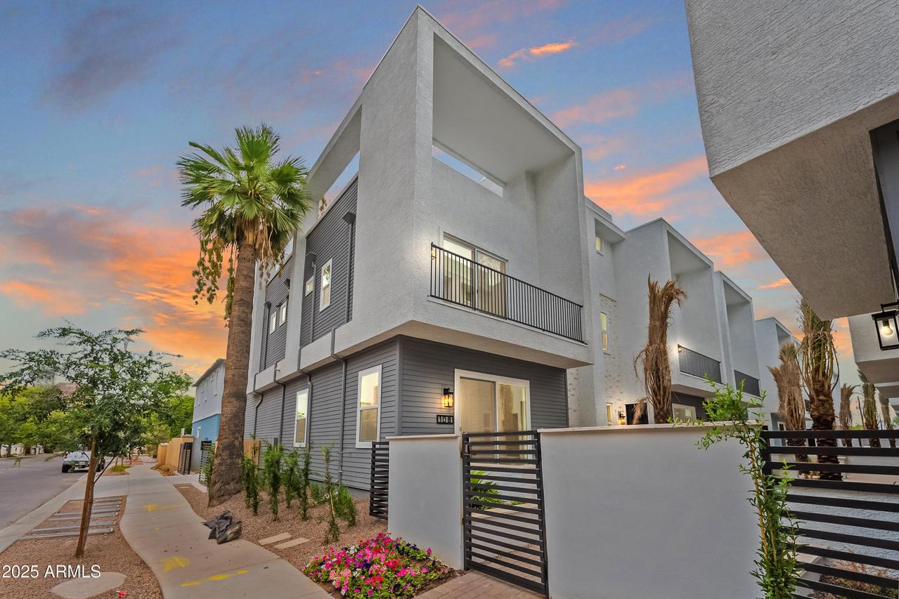124 W Willo Ct., Phoenix, AZ 85003