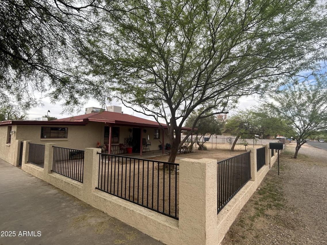3021 E Saint John Rd., Phoenix, AZ 85032