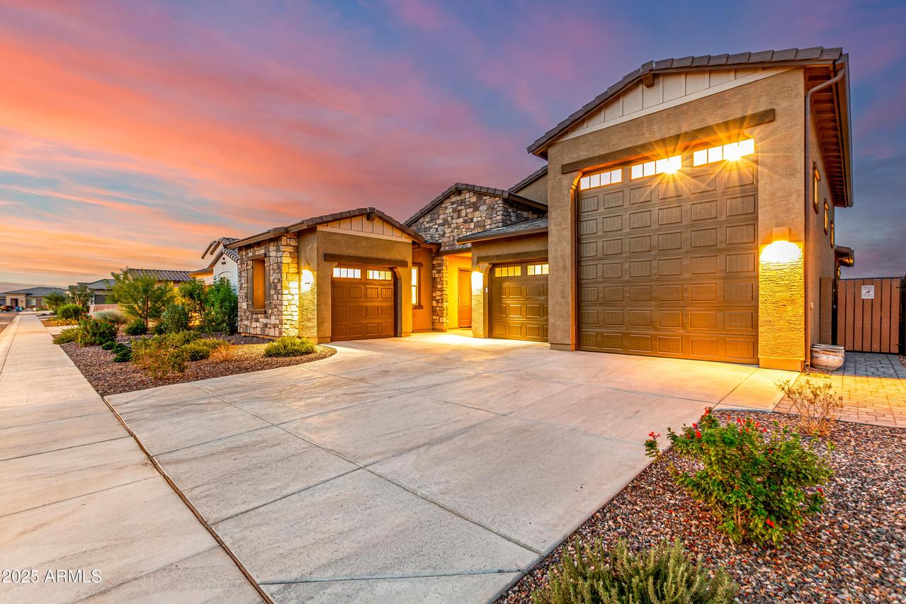 32537 N Aris Dr., San Tan Valley, AZ 85143