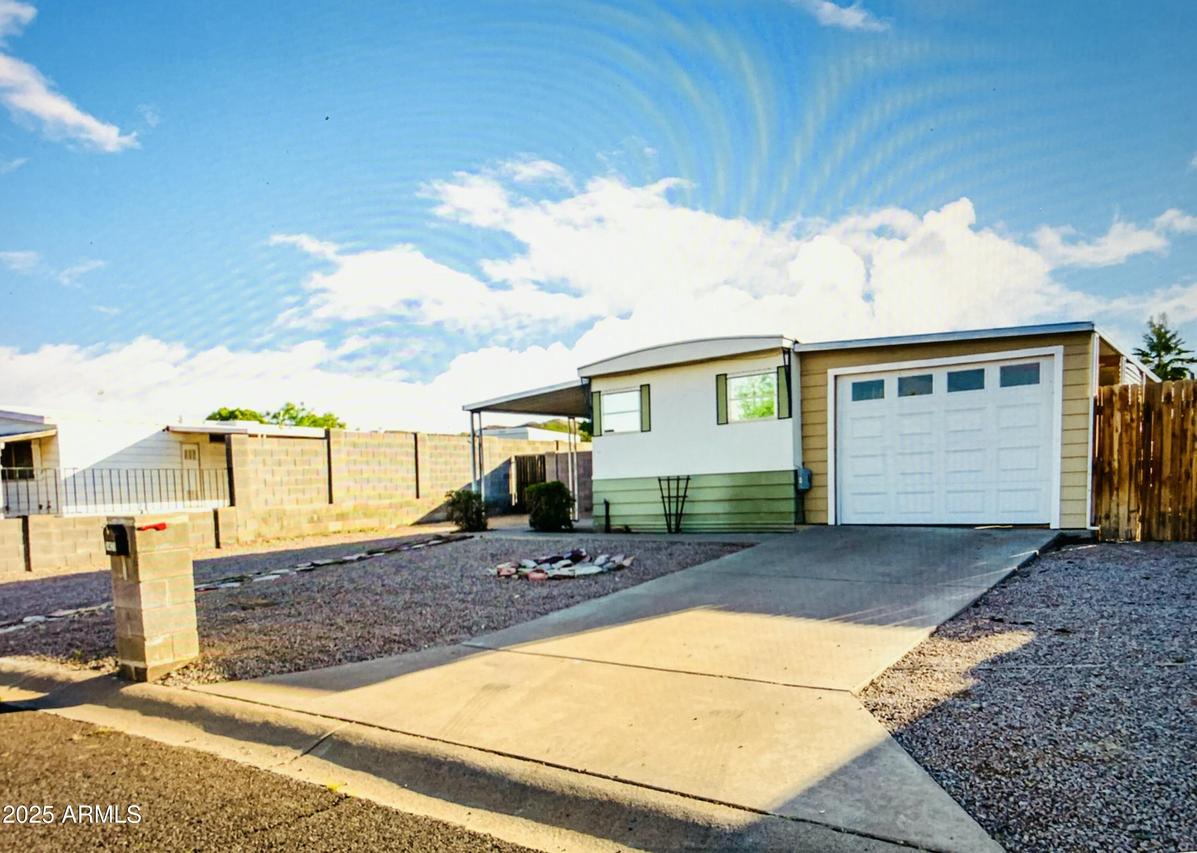 7420 S 43rd St., Phoenix, AZ 85042