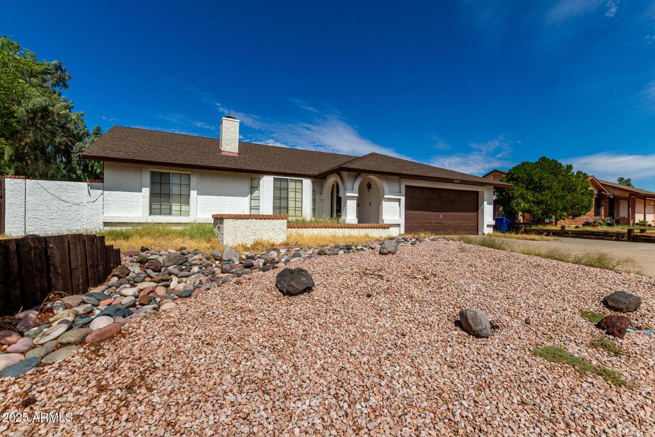 6420 E Jensen St., Mesa, AZ 85205