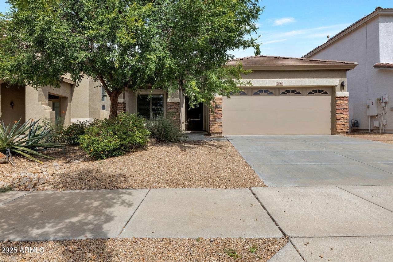 2534 W Woburn Ln., Phoenix, AZ 85085