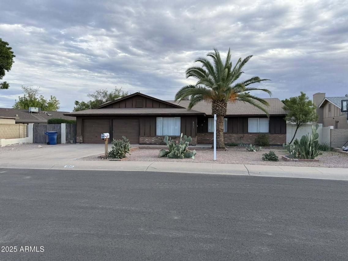 2041 E Radcliffe Dr., Tempe, AZ 85283