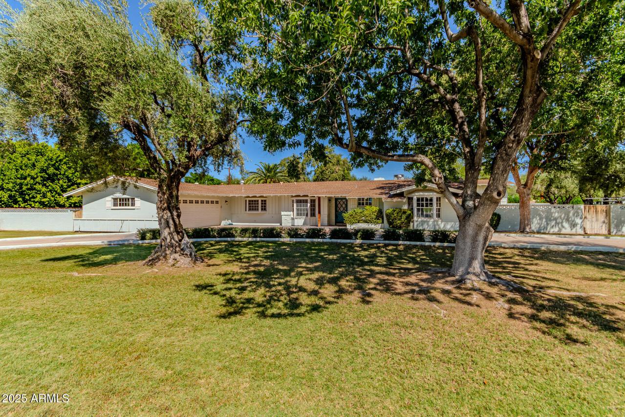 3640 E Medlock Dr., Phoenix, AZ 85018