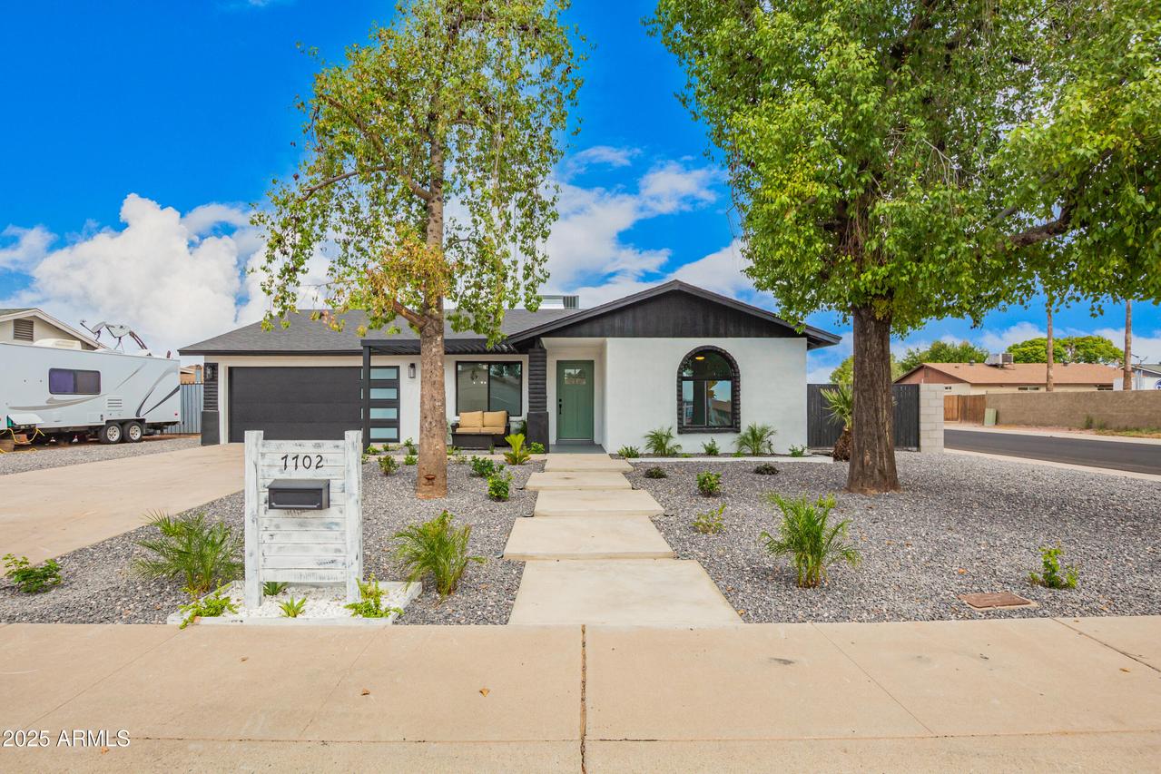 7702 W Glenrosa Ave., Phoenix, AZ 85033