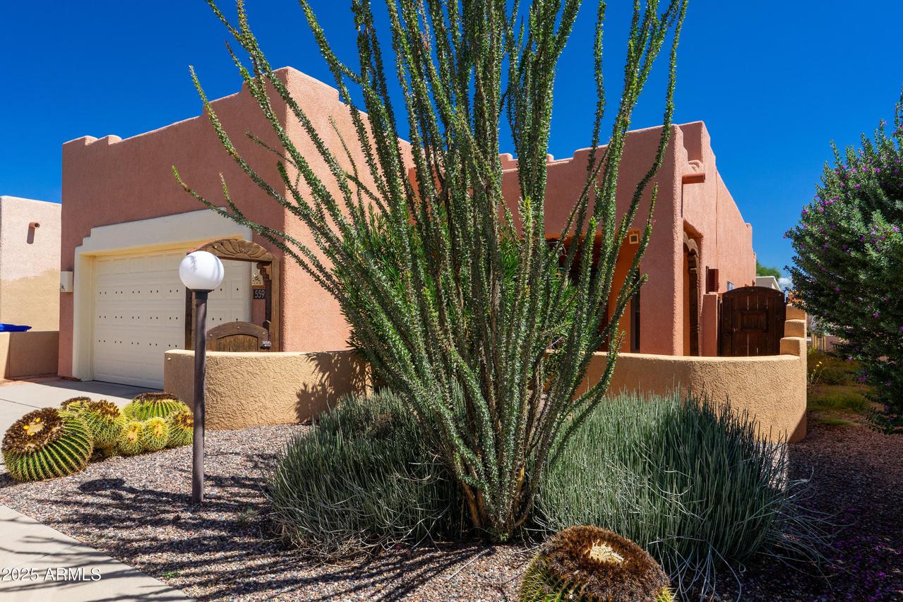 559 S Meadowood Ln., Sierra Vista, AZ 85635