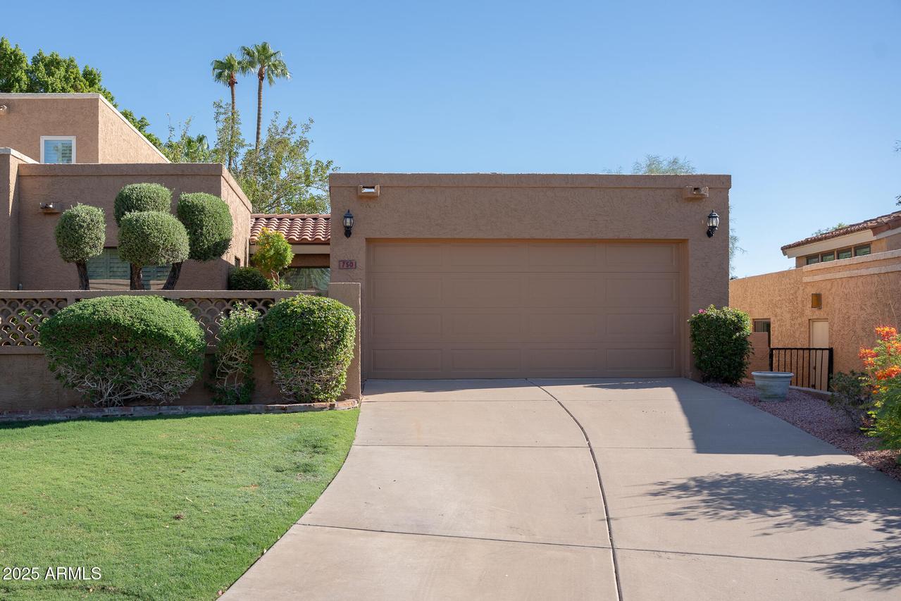 750 E Becker Ln., Phoenix, AZ 85020