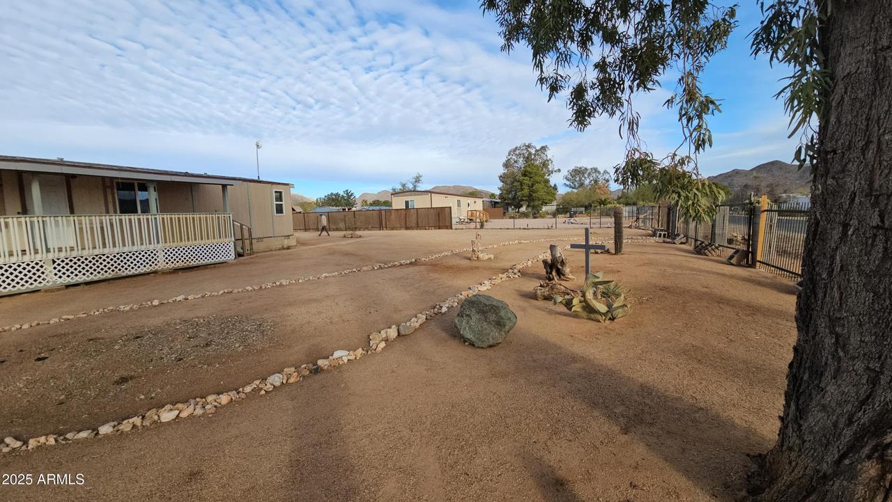 26700 S Grandview Dr., Congress, AZ 85332