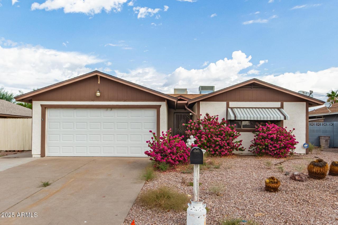 470 W Rosal Ave., Apache Junction, AZ 85120
