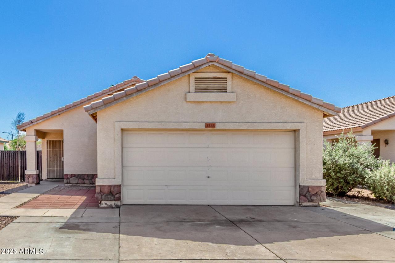 3235 W Lone Cactus Dr., Phoenix, AZ 85027