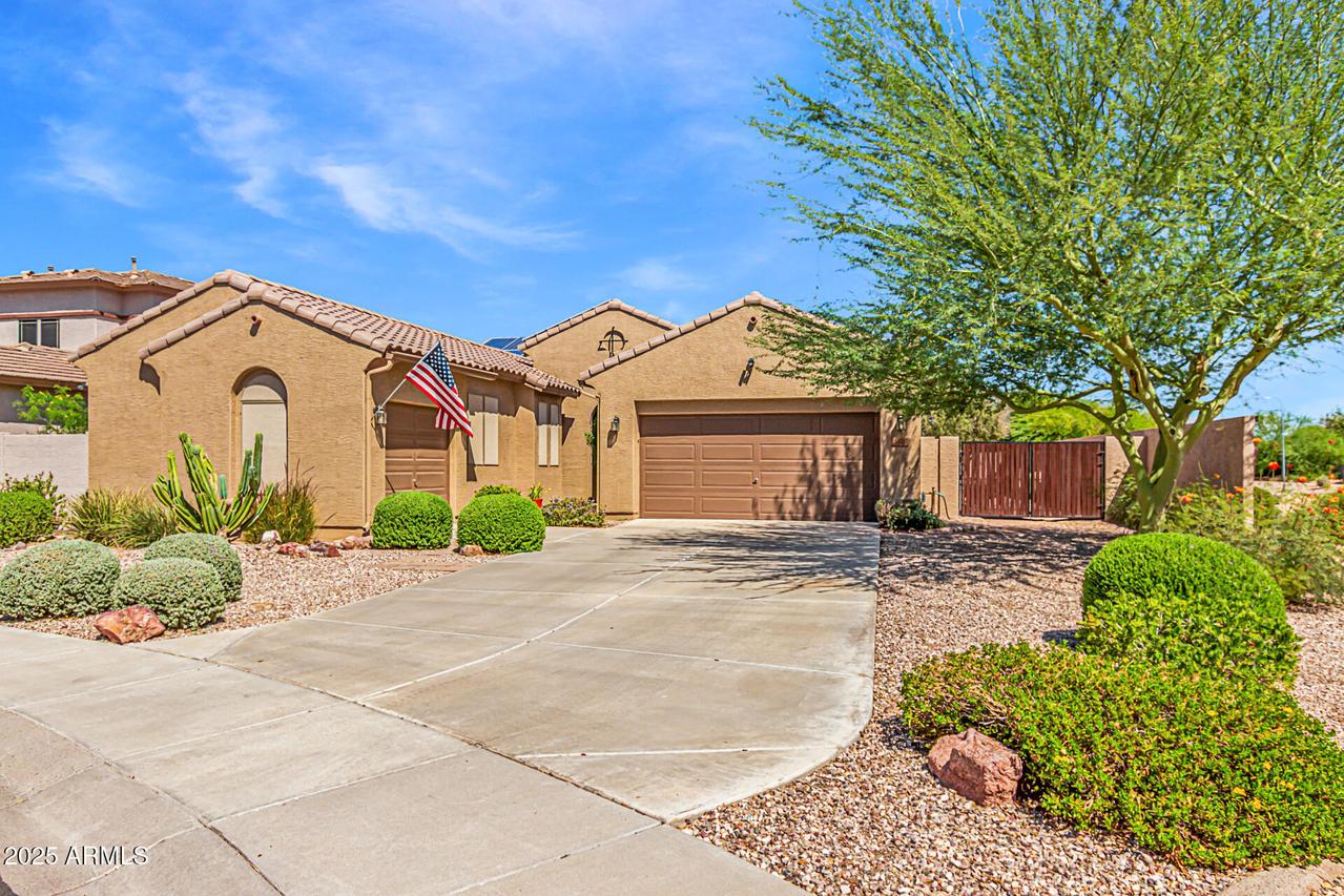 5320 W Winston Dr., Laveen, AZ 85339