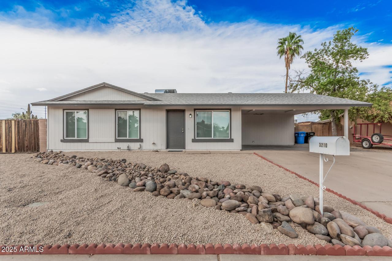 3210 E Helena Dr., Phoenix, AZ 85032