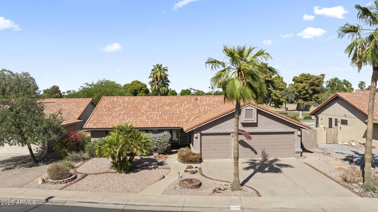 5552 E Enrose St., Mesa, AZ 85205
