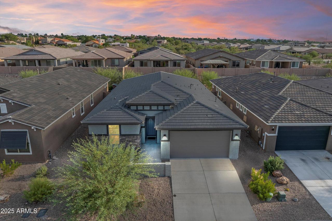 10520 E Blue Marble St., Tucson, AZ 85748