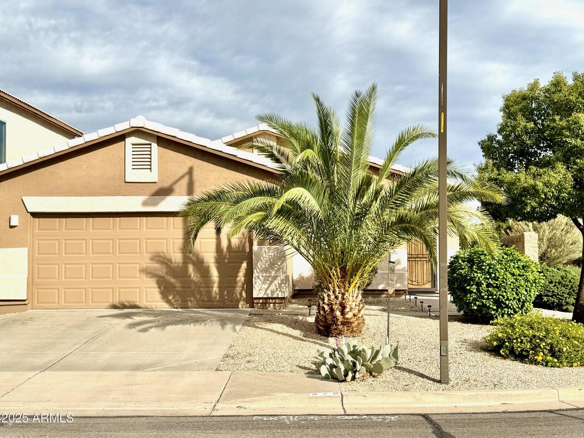 472 E Mule Train Tr., San Tan Valley, AZ 85143