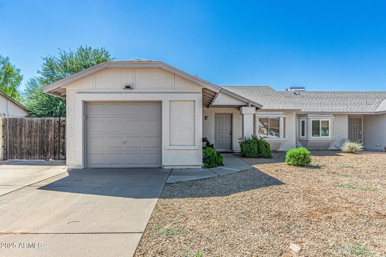 5609 W Mercury Way, Chandler, AZ 85226