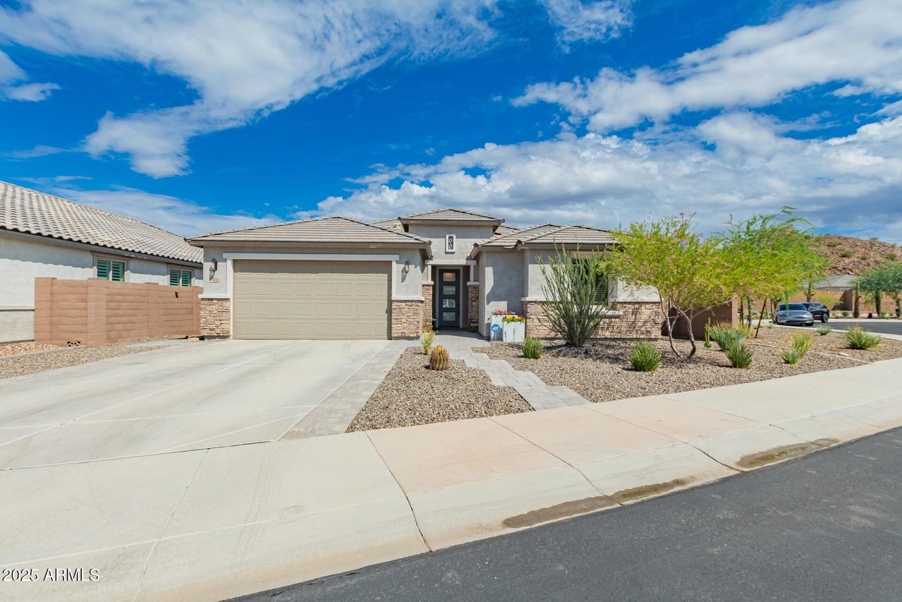 7016 W Quail Track Dr., Peoria, AZ 85383
