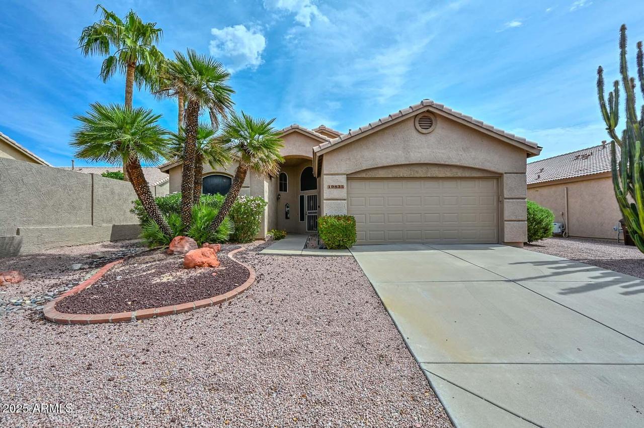 19835 N 90th Ln., Peoria, AZ 85382
