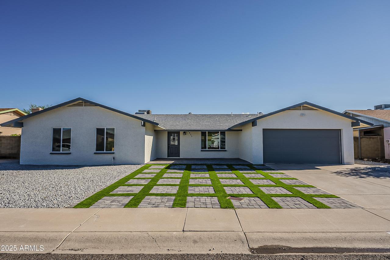 3935 W Muriel Dr., Glendale, AZ 85308