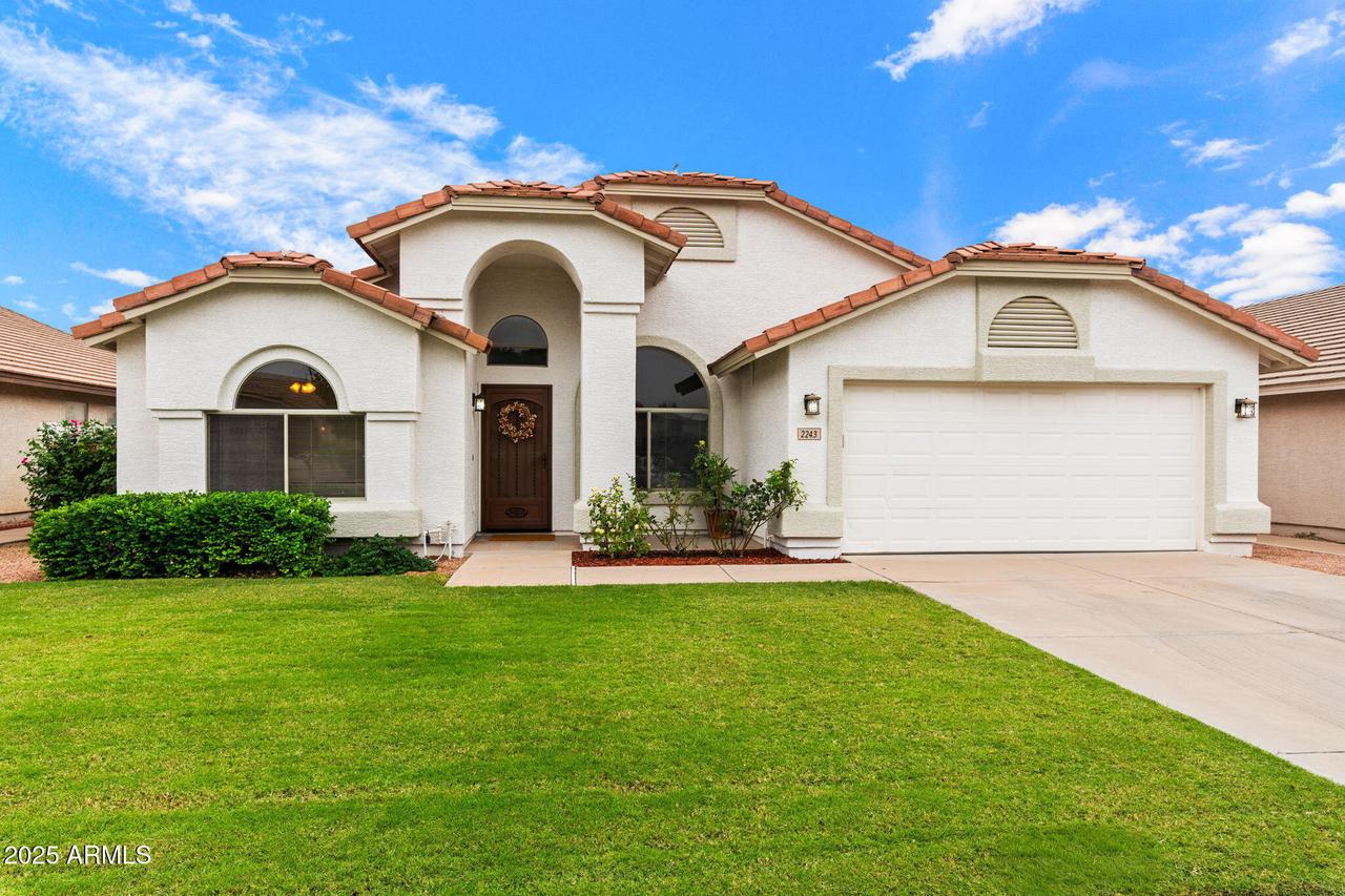 2243 E Willow Wick Rd., Gilbert, AZ 85296