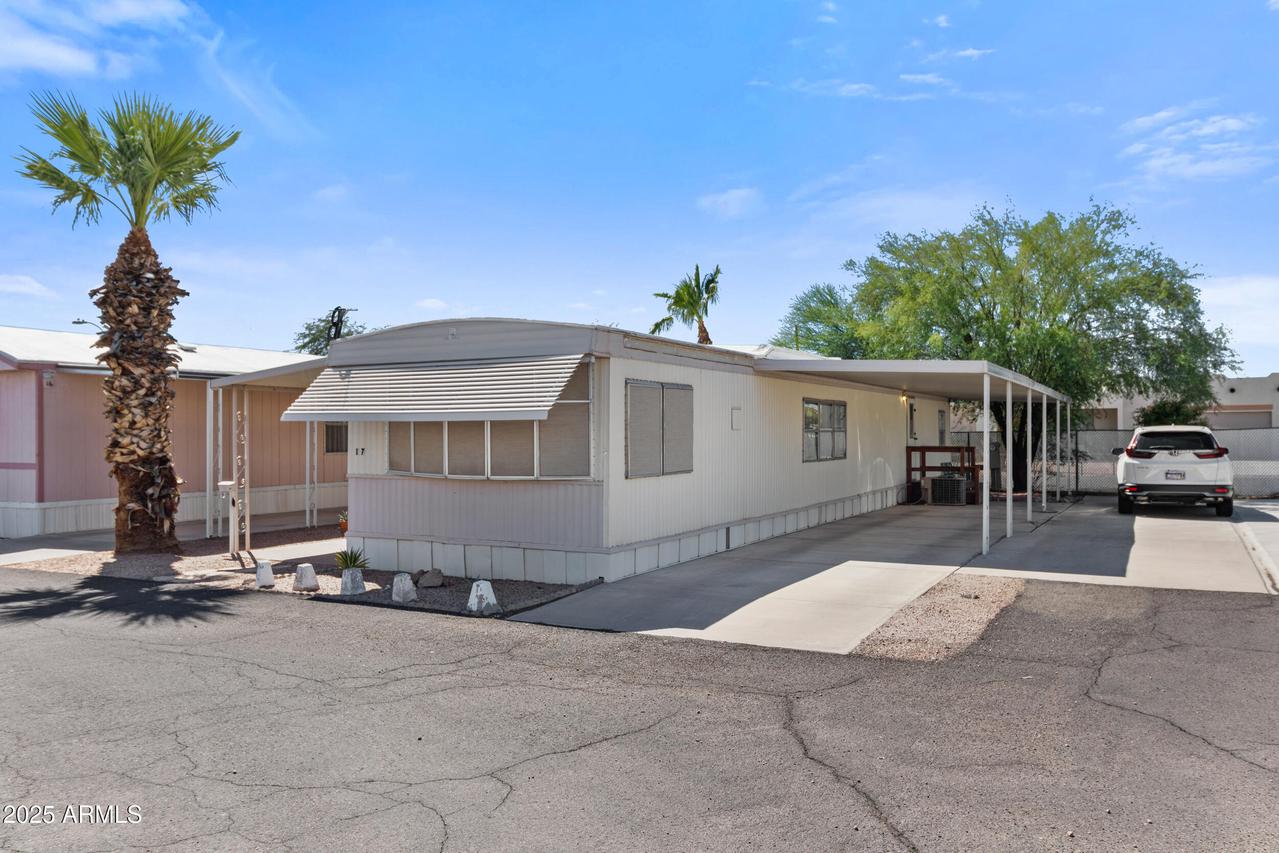 1030 N Delaware Dr. #17, Apache Junction, AZ 85120