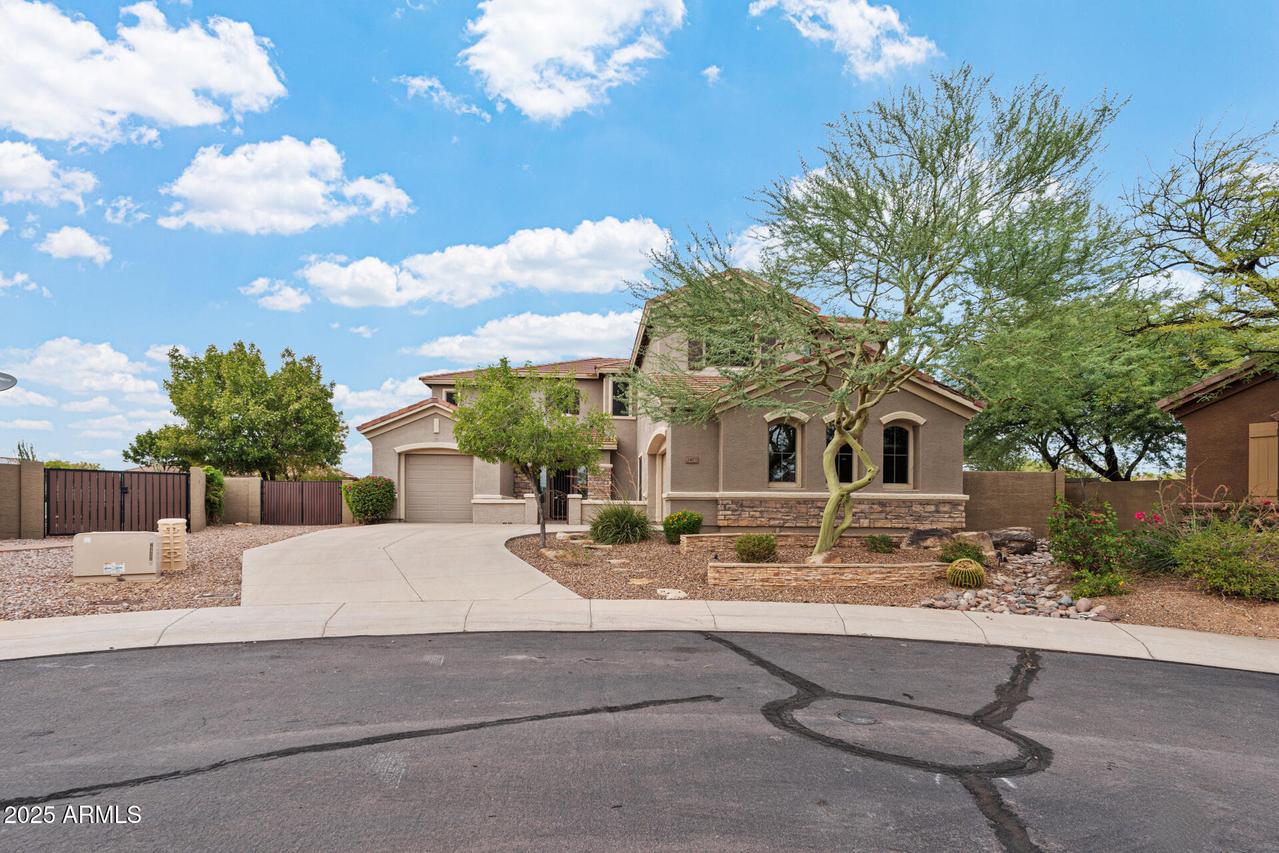 2403 W Kit Carson Ct., Phoenix, AZ 85086