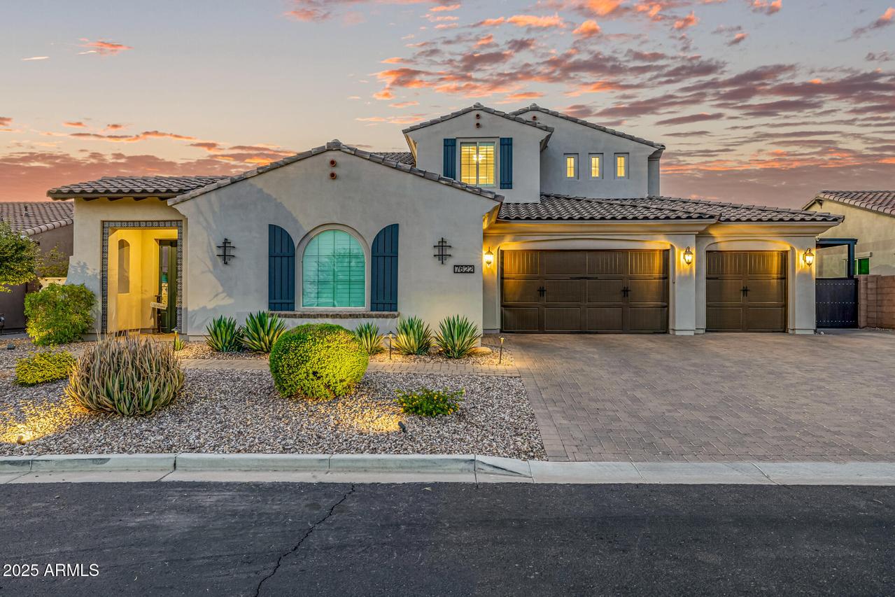 7622 E Knoll St., Mesa, AZ 85207