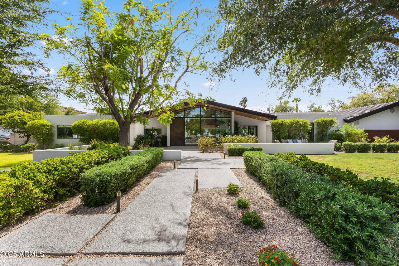 6301 E Exeter Blvd., Scottsdale, AZ 85251